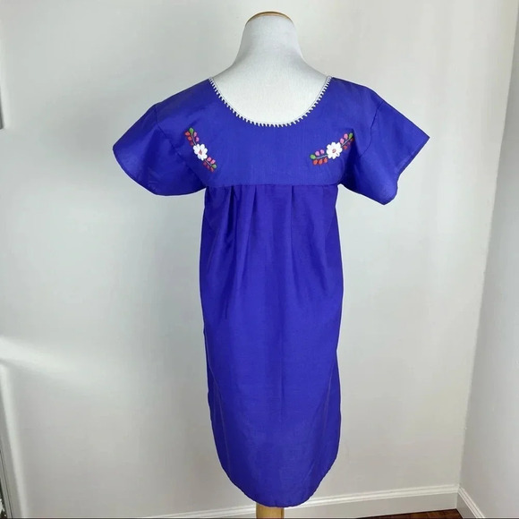Vintage 70s Mexican Floral Embroidery Embroidered Boho Mini Dress - Picture 3 of 7